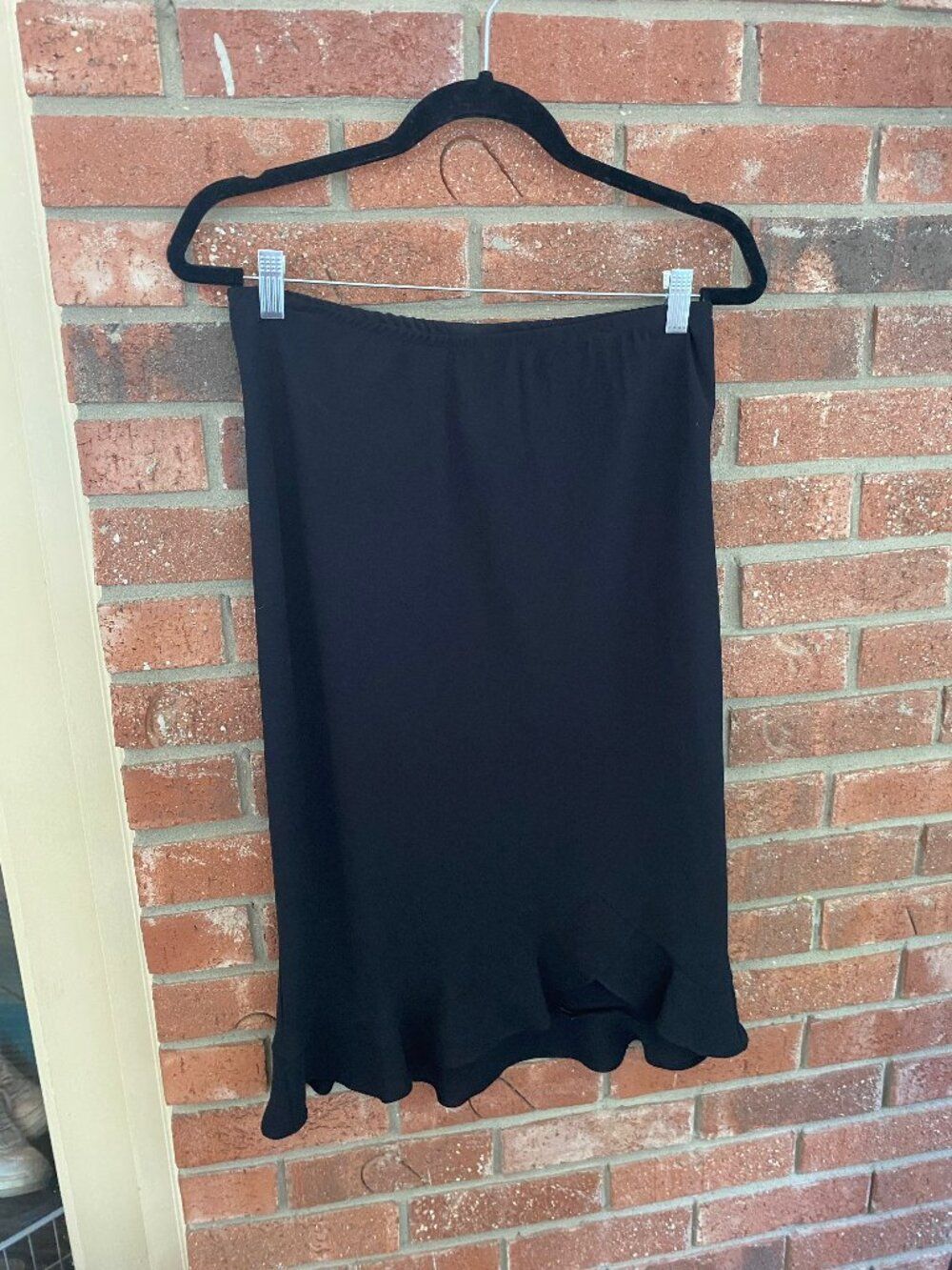 S.L. Fashions Black Flowy Midi Skirt